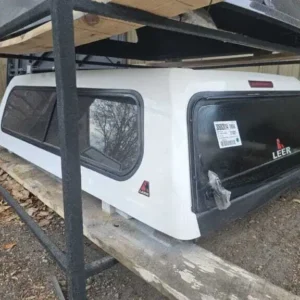 Leer 100S Topper – Toyota Tacoma - Image 5