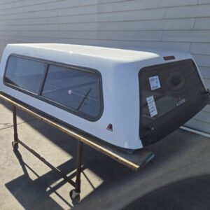 Leer 100S Topper – Chevrolet Silverado 2500 - Image 5