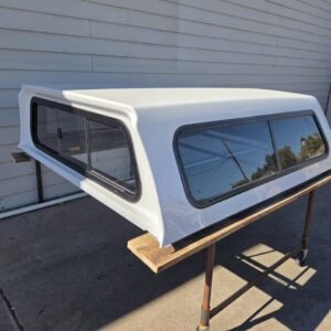 Leer 100S Topper – Chevrolet Silverado 2500 - Image 4