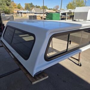 Leer 100S Topper – Chevrolet Silverado 2500 - Image 3