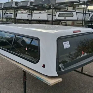 Leer 100S Topper – Chevrolet Silverado 2500 - Image 5