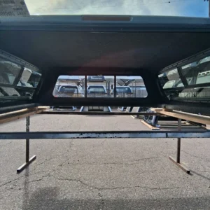 Leer 100S Topper – GMC Sierra 2500 - Image 2