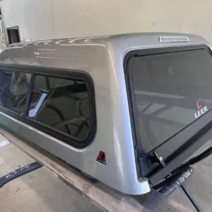 Leer 180 Topper – Toyota Tacoma - Image 5