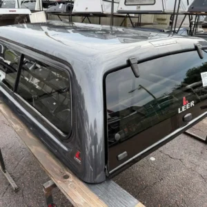 Leer 100XR Topper – Toyota Tacoma - Image 3