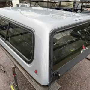 Leer 100R Topper – Toyota Tacoma - Image 5
