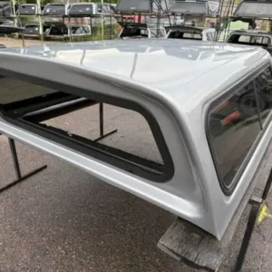 Leer 100R Topper – Toyota Tacoma - Image 4