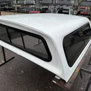 Leer 100R Topper – Toyota Tacoma - Image 4