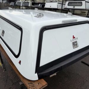 Leer 100RCC Topper – Chevrolet Silverado 1500 - Image 5