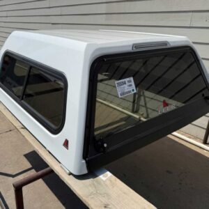 Leer 180 Topper – Toyota Tacoma - Image 5