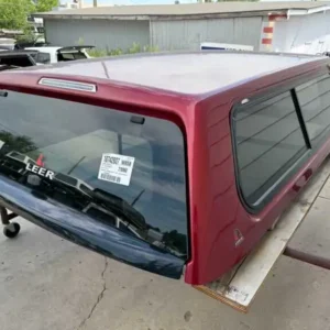 Leer 100XR Topper – Chevrolet Silverado 1500 - Image 1