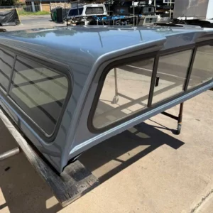 Leer 100XR Topper – GMC Sierra 1500 - Image 3