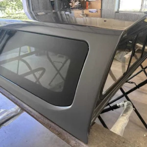 Leer 100XQ Topper – Ford F150 - Image 3