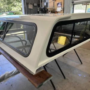 Leer 100S Topper – Toyota Tundra - Image 3