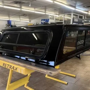 Leer 100XR Topper – GMC Sierra 1500 - Image 6