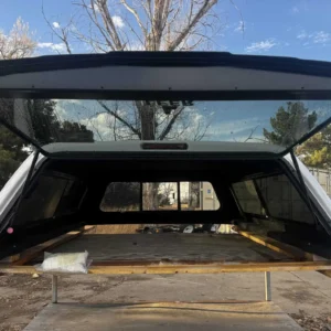 Leer 100S Topper – Ford F250 - Image 2