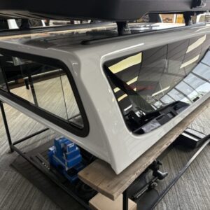 Leer 100XQ Topper – Chevrolet Silverado 1500 - Image 2