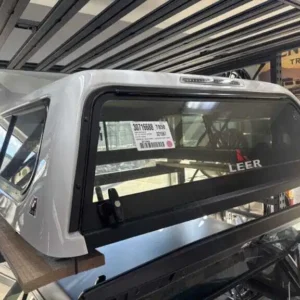 Leer 100R Topper – Toyota Tacoma - Image 5