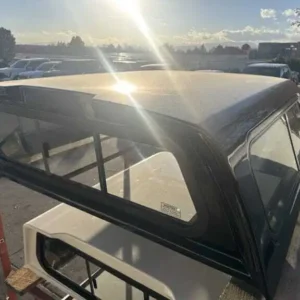 Leer 100R Topper – Toyota Tacoma - Image 4