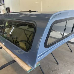 Leer 100XR Topper – Ford F350 - Image 3